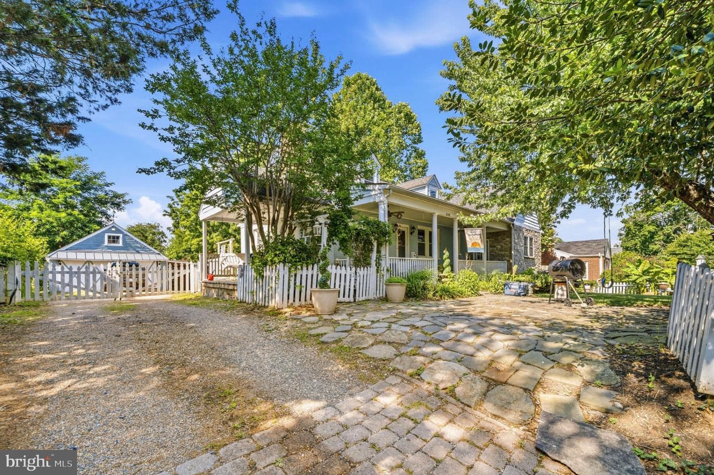 606 Edwards Ferry Road NE photo 30
