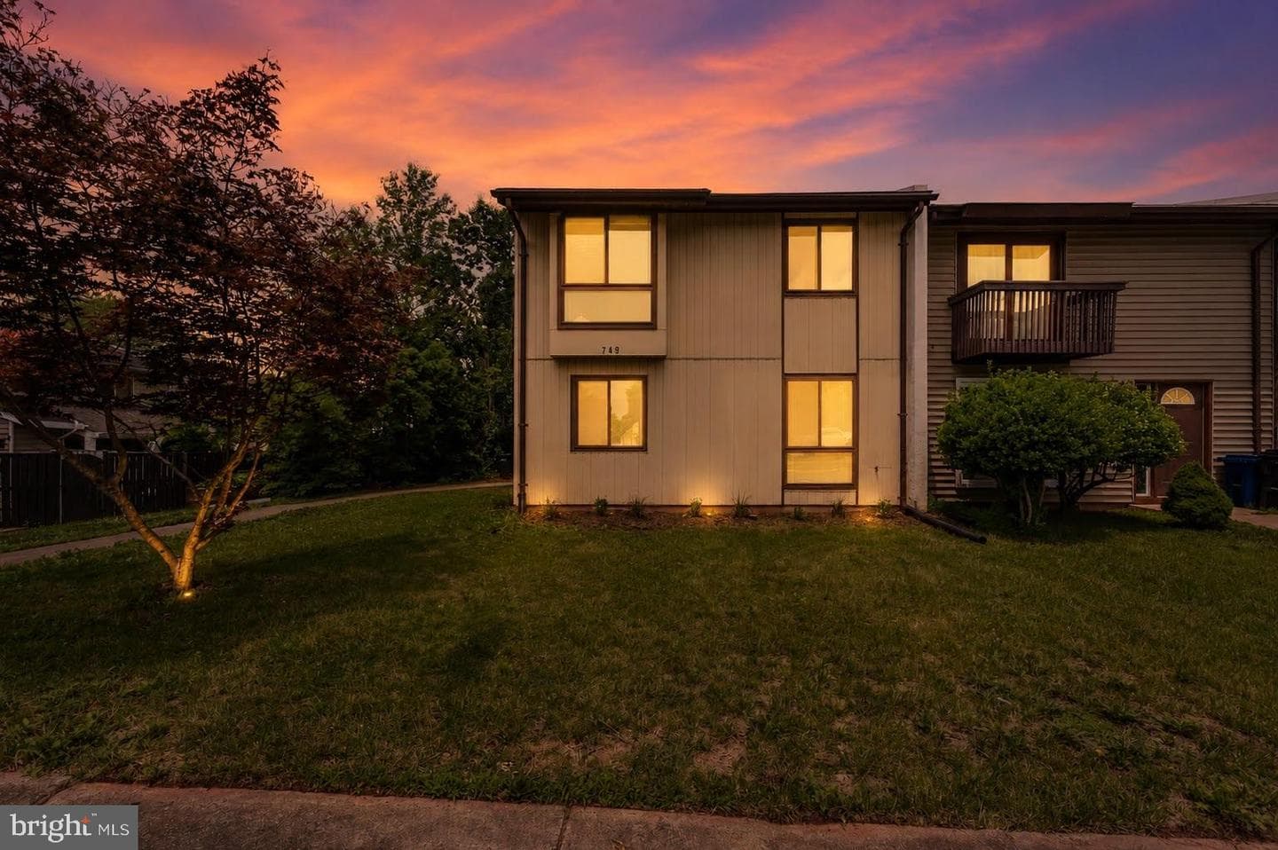 749 Sugarland Run Drive photo 3