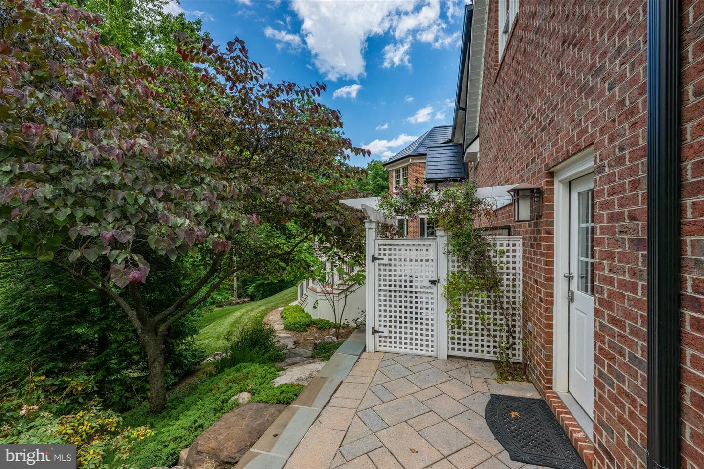 21750 Laurel Wood photo 105