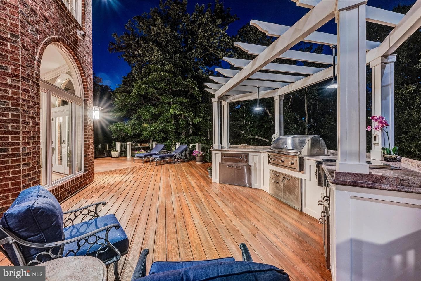 21750 Laurel Wood photo 128