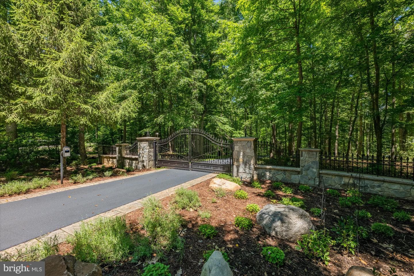 21750 Laurel Wood, Leesburg