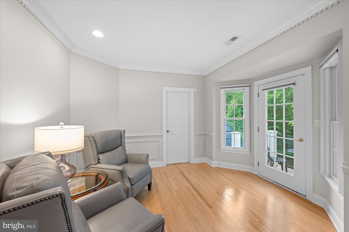 21750 Laurel Wood photo 52