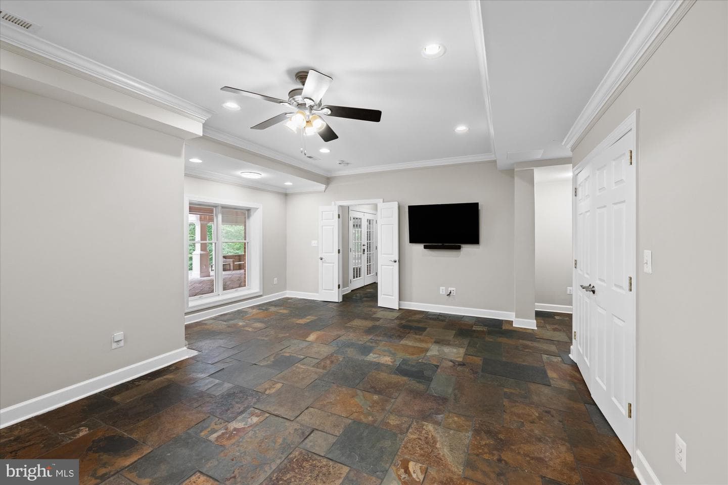 21750 Laurel Wood photo 86