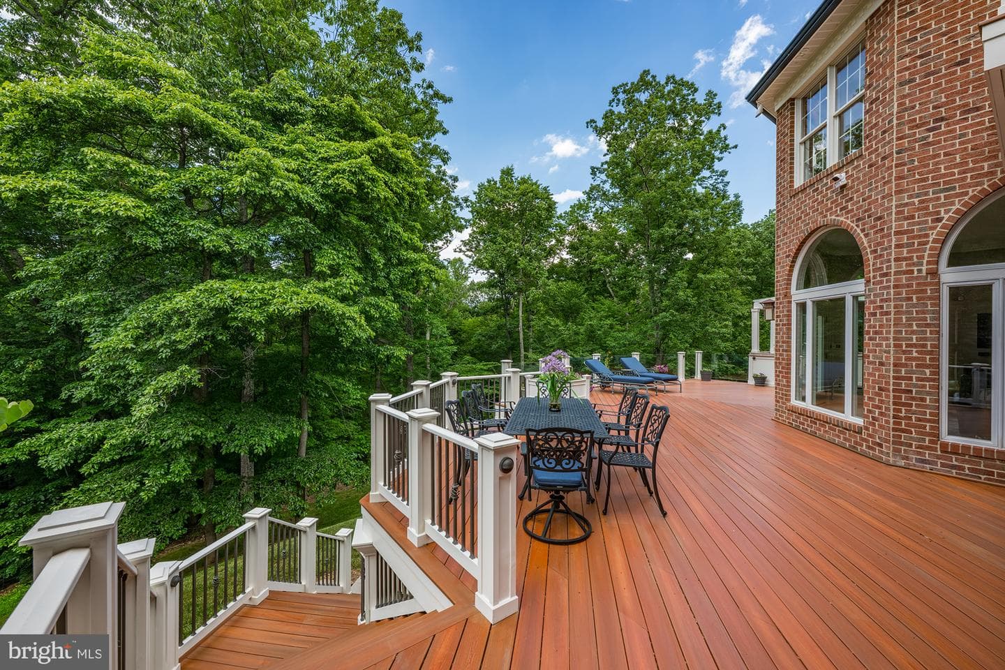 21750 Laurel Wood photo 92