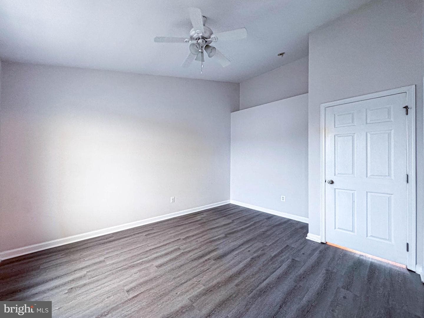 25154 Monteith Terrace photo 42