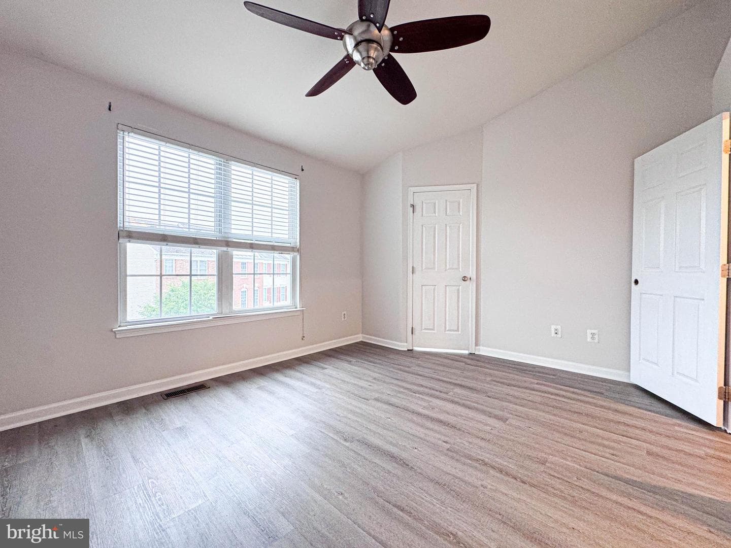 25154 Monteith Terrace photo 51