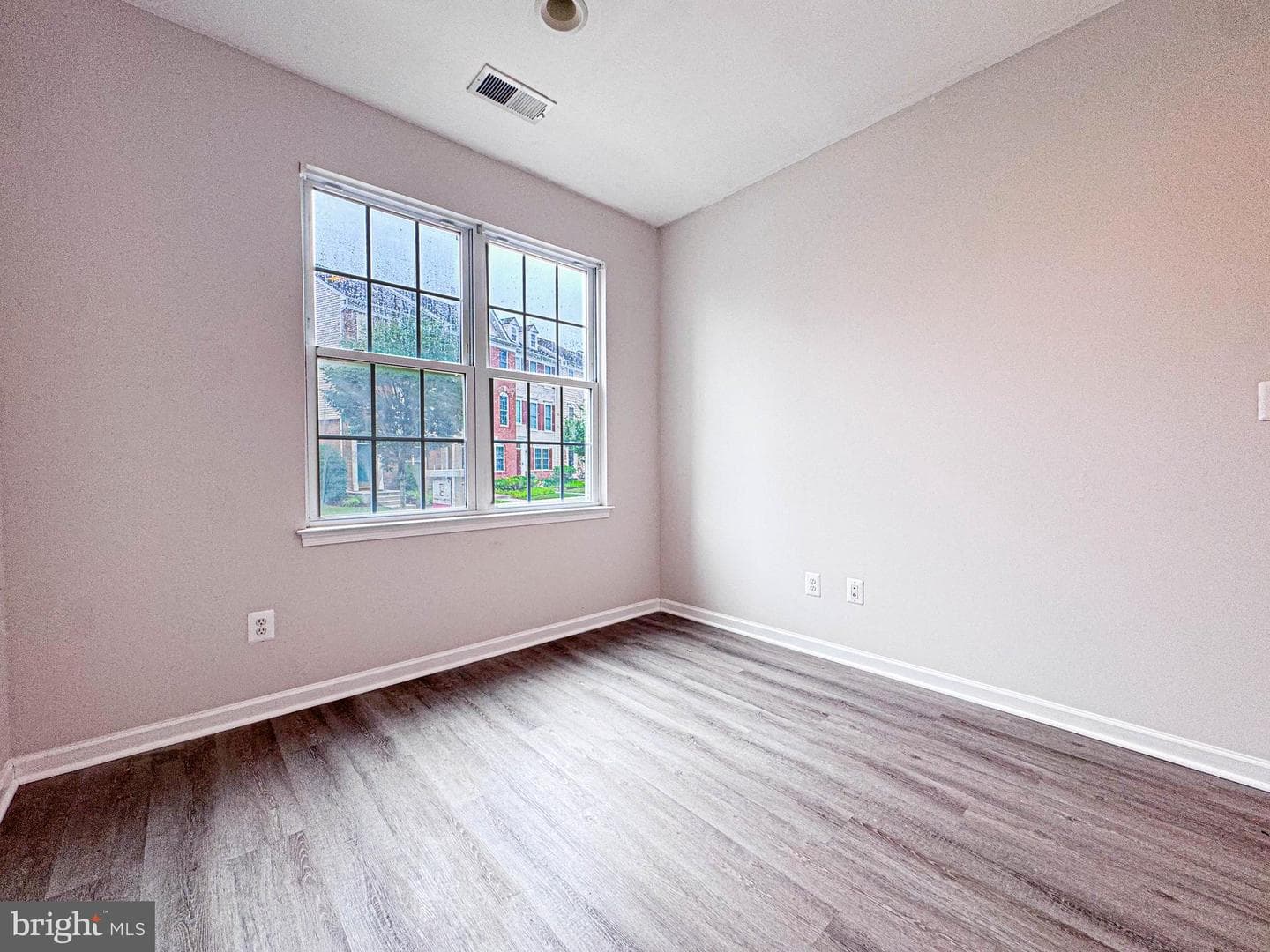 25154 Monteith Terrace photo 6