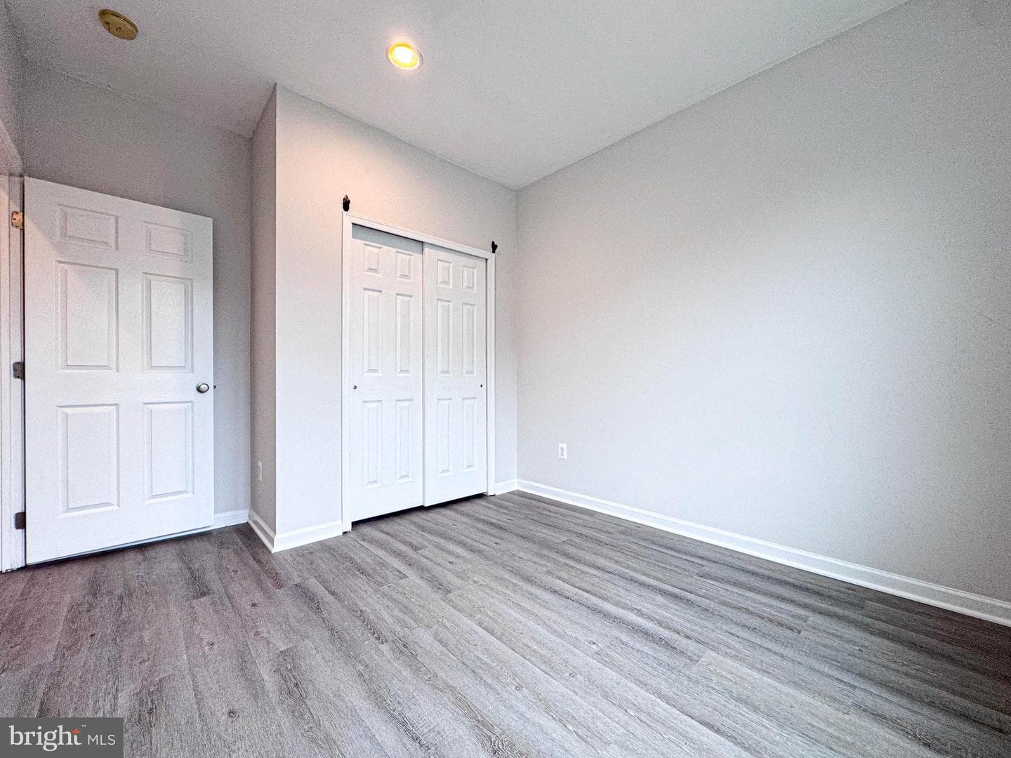 25154 Monteith Terrace photo 8