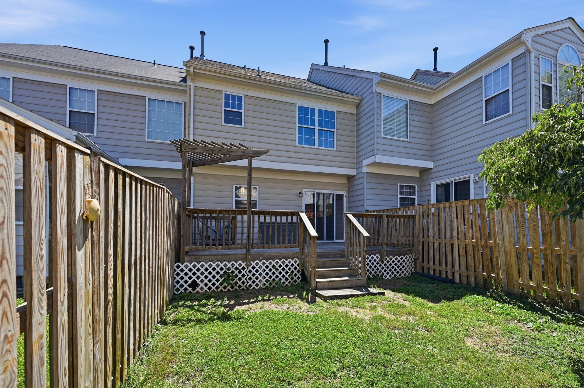 163 Connery Terrace SW photo 37