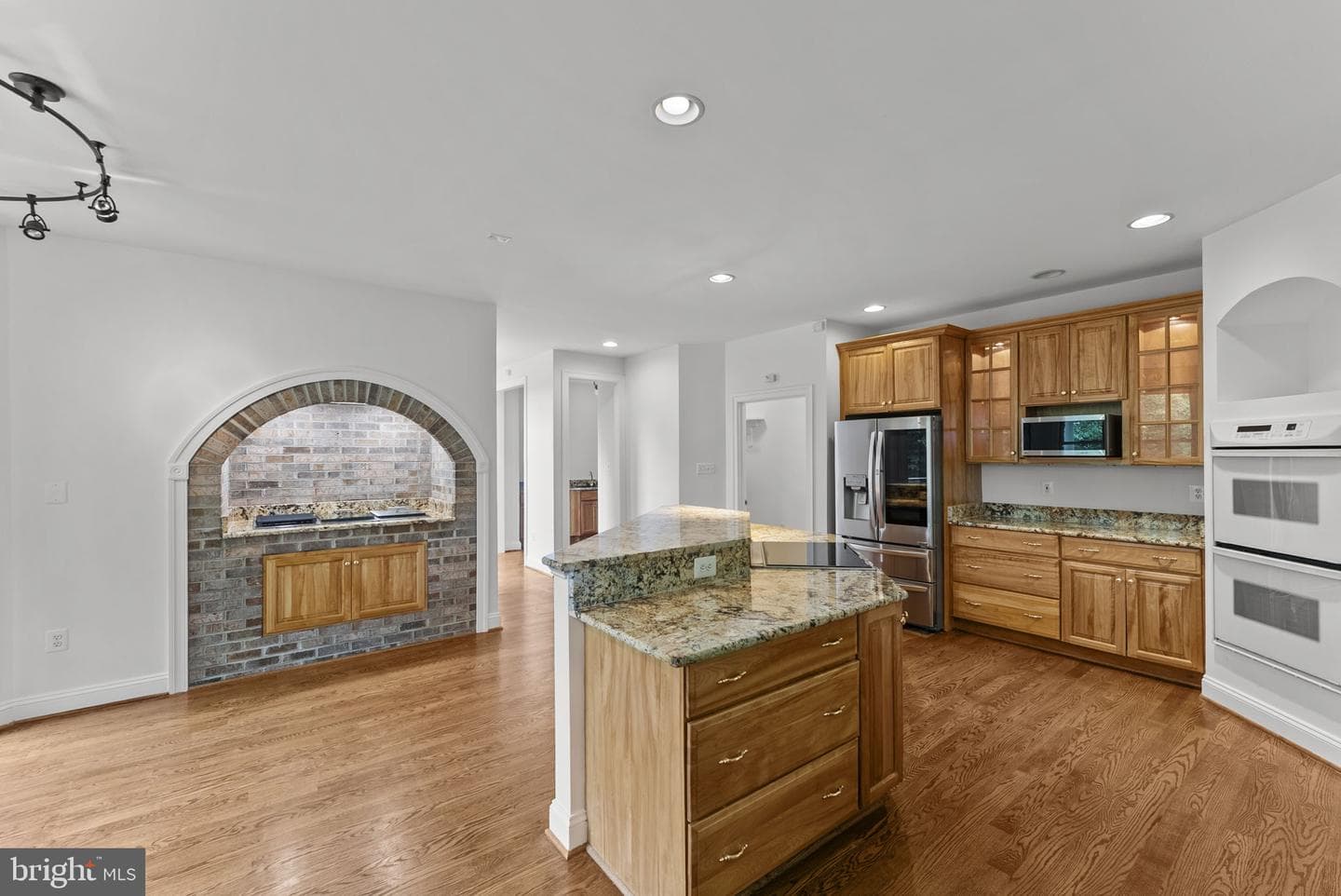 17951 Stoneleigh Drive, Round Hill