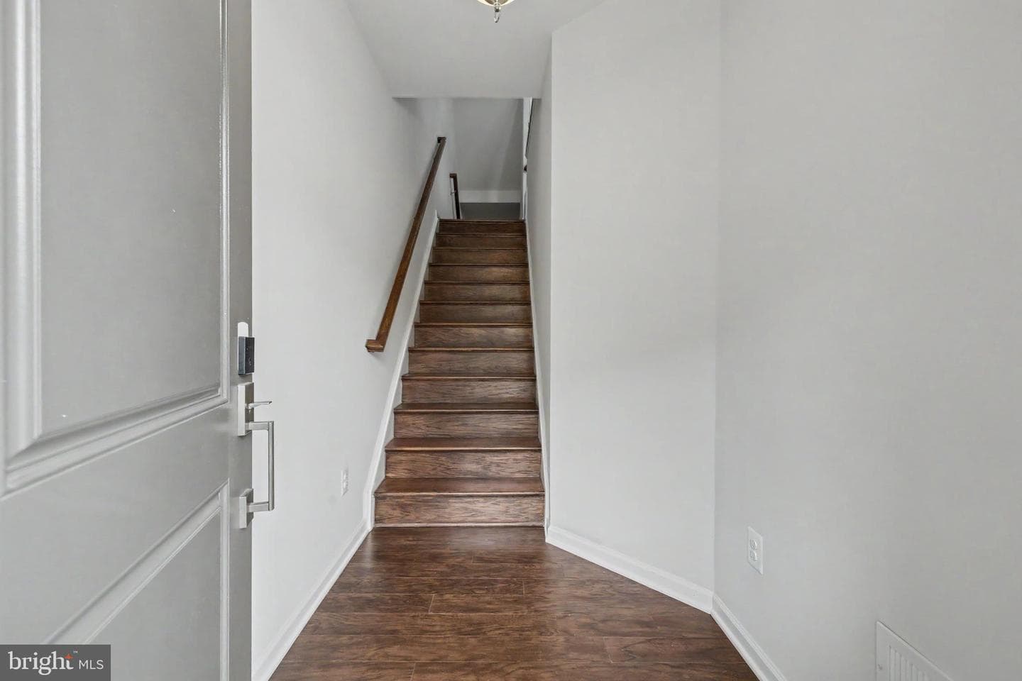 22503 Windsor Locks Square photo 4