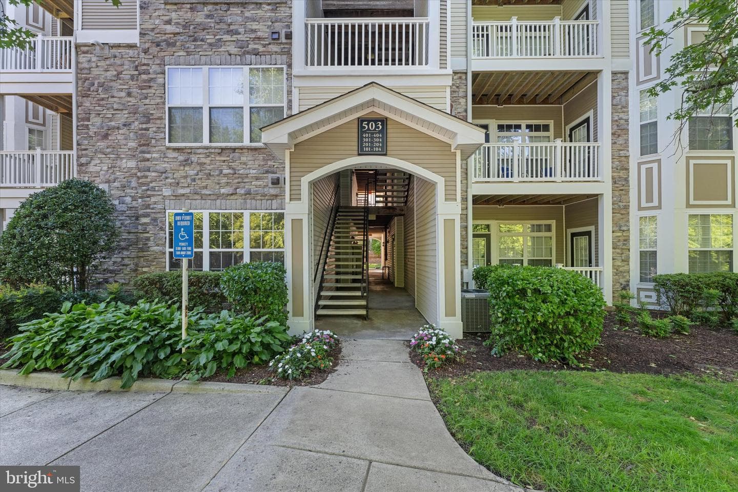 503 Sunset View Terrace SE #101 photo 3