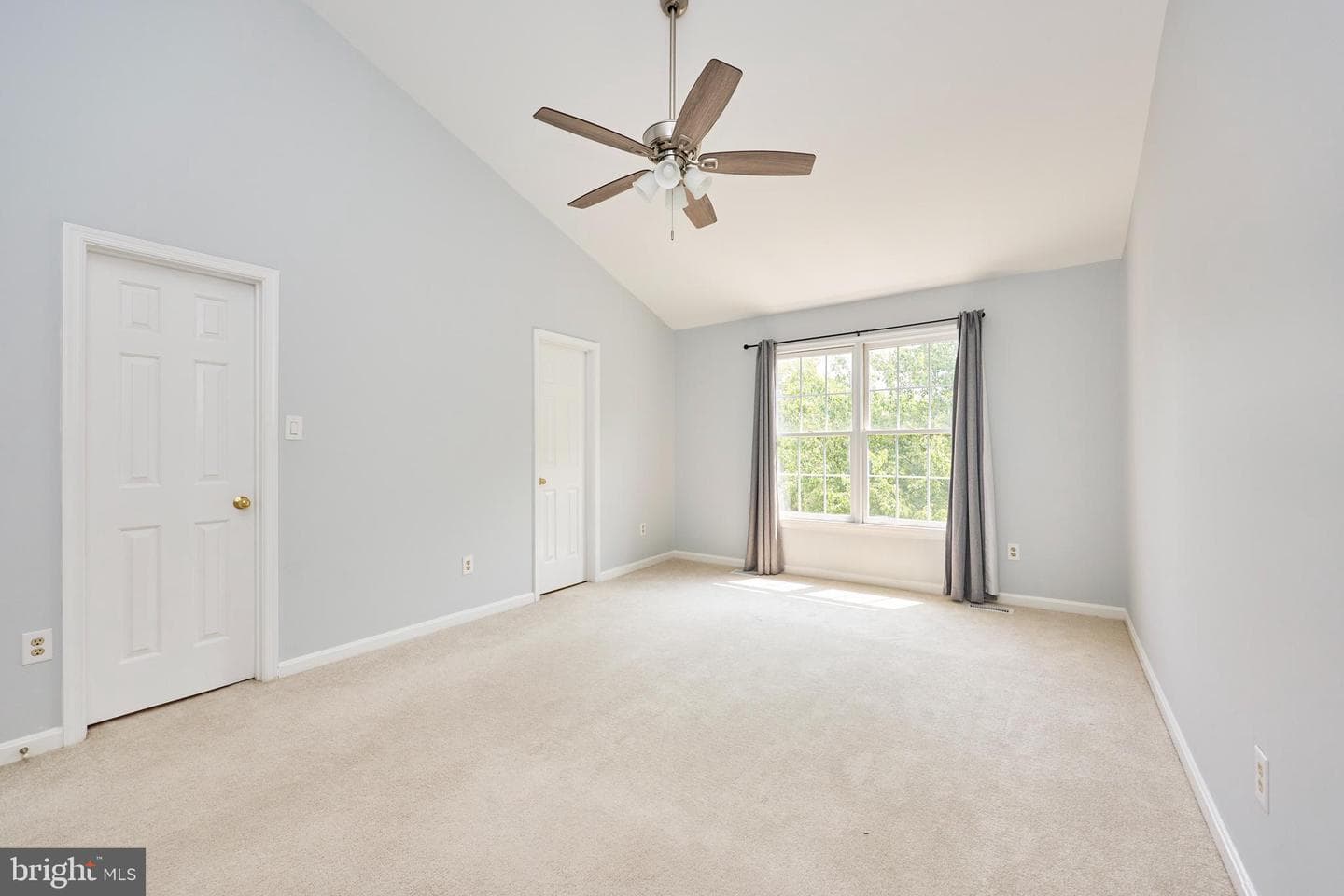 890 Tall Oaks Square SE photo 18