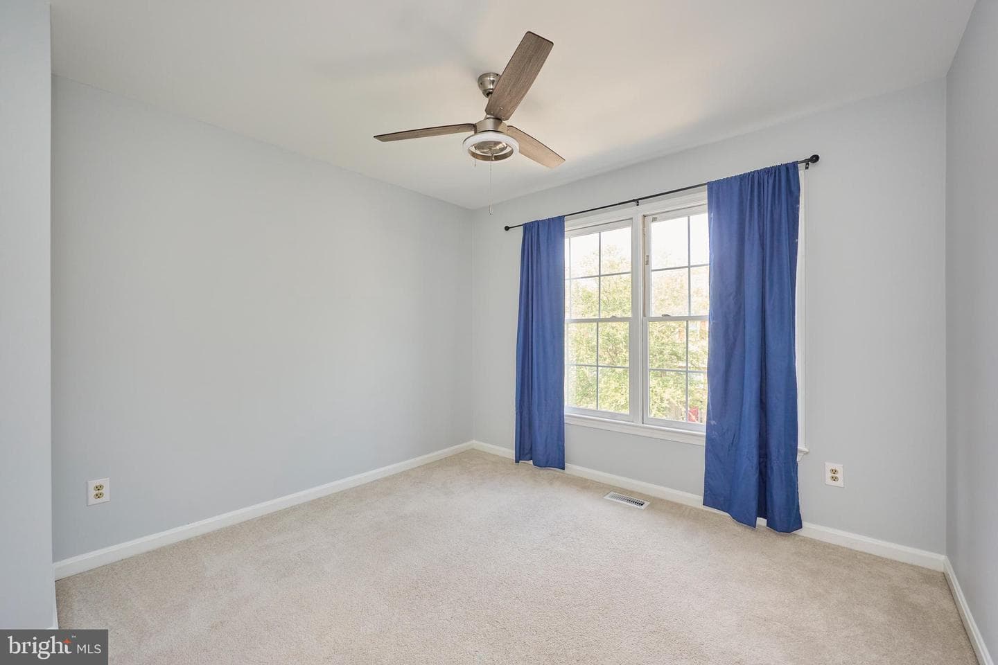 890 Tall Oaks Square SE photo 23