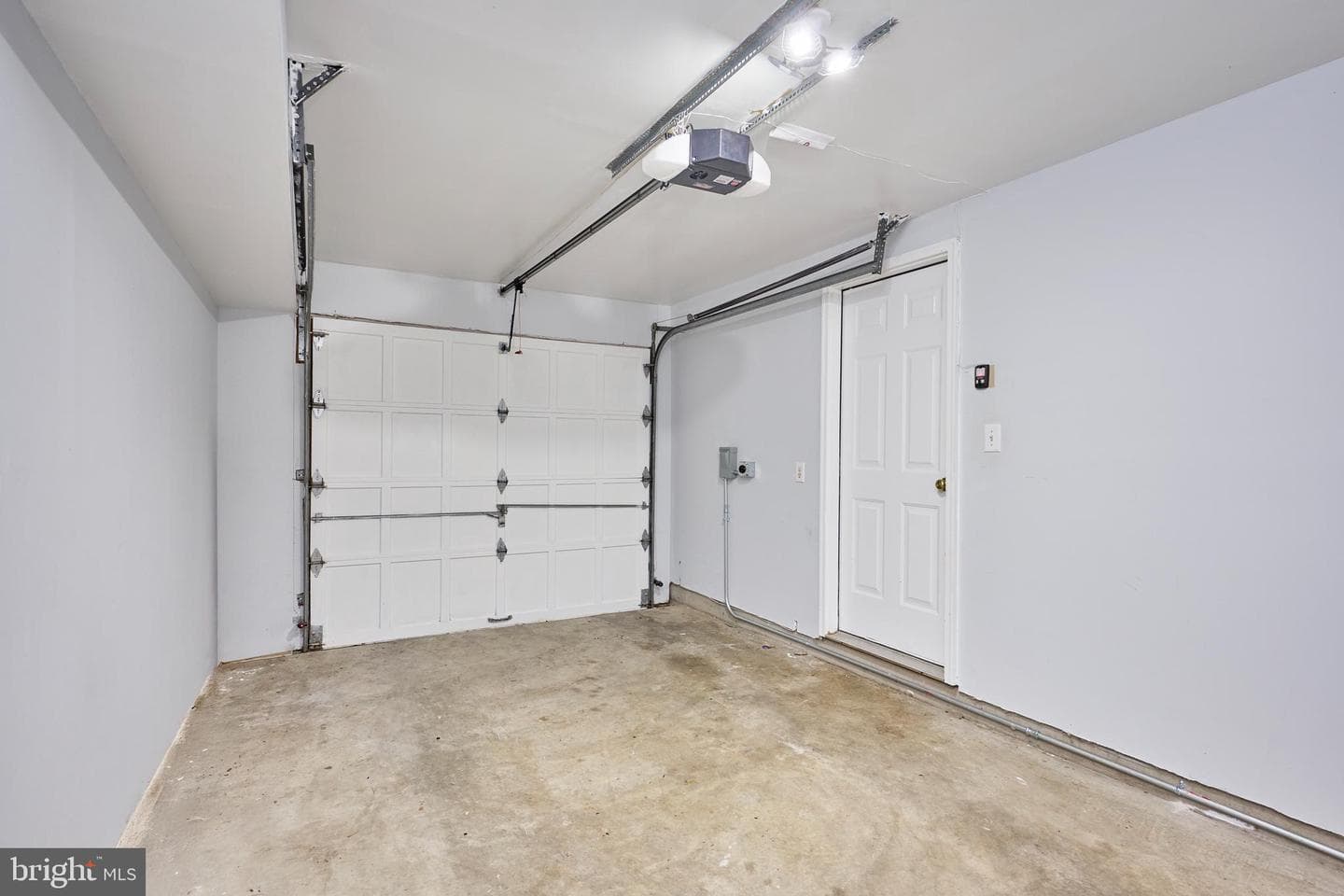 890 Tall Oaks Square SE photo 36
