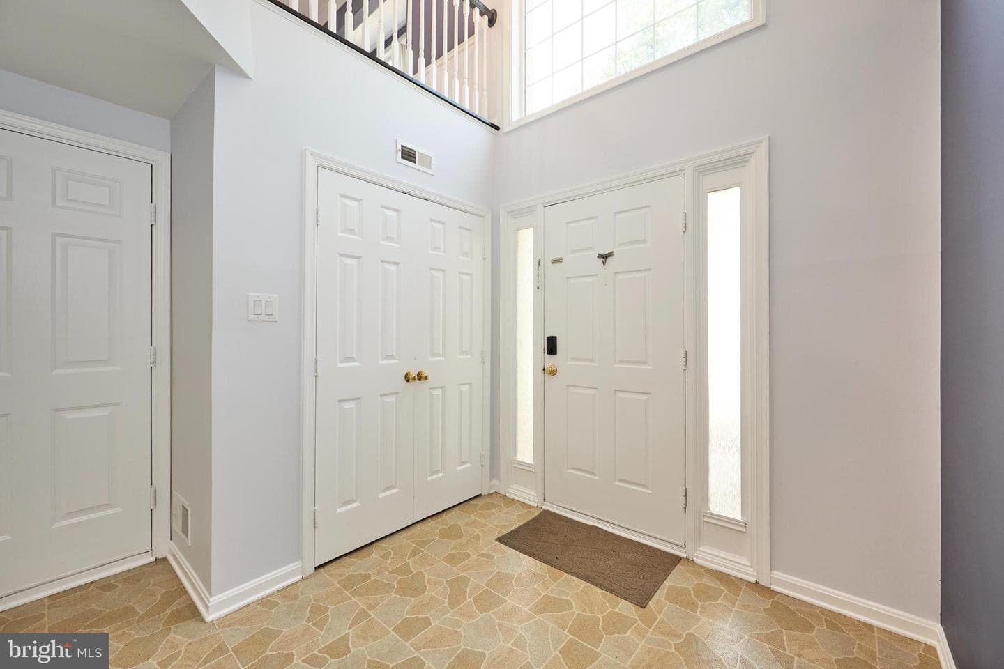 890 Tall Oaks Square SE photo 5