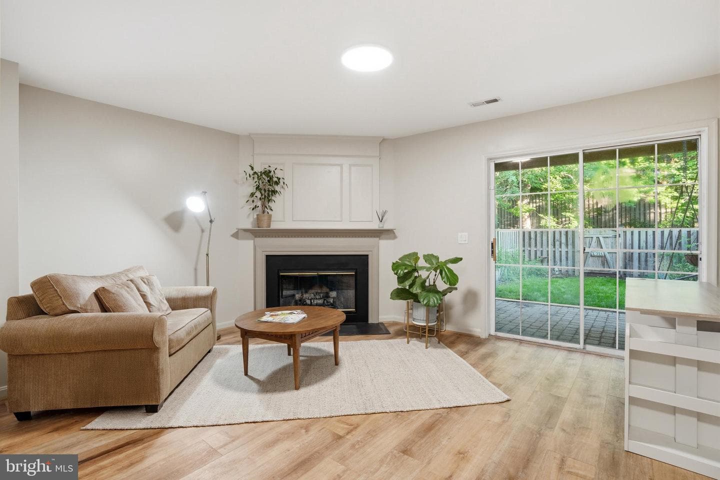 345 Barnfield Square NE photo 7