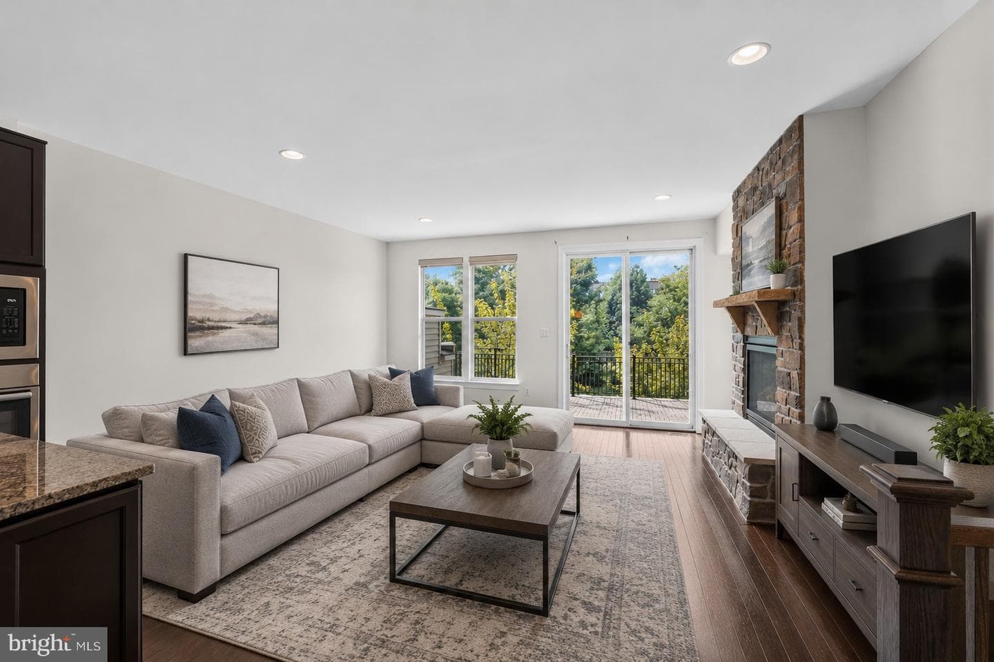 42274 Peregrine Terrace photo 17