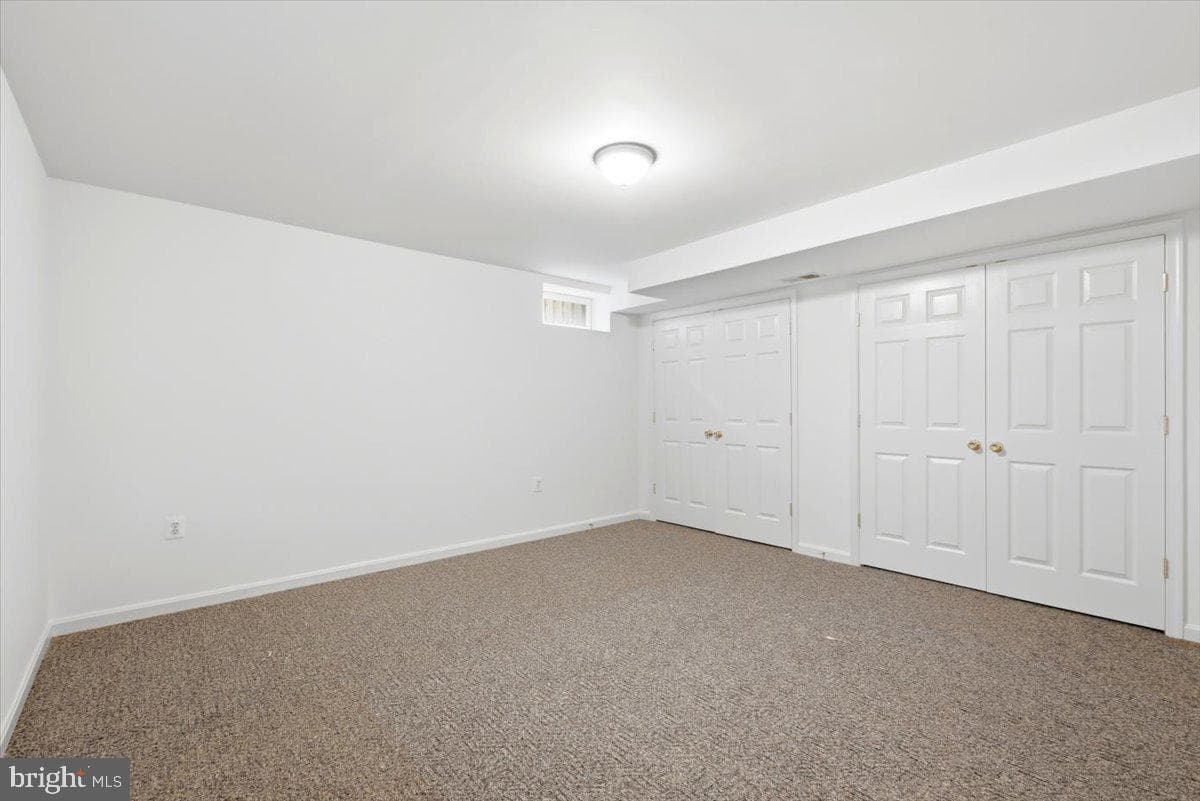 601 Newington Place NE photo 51
