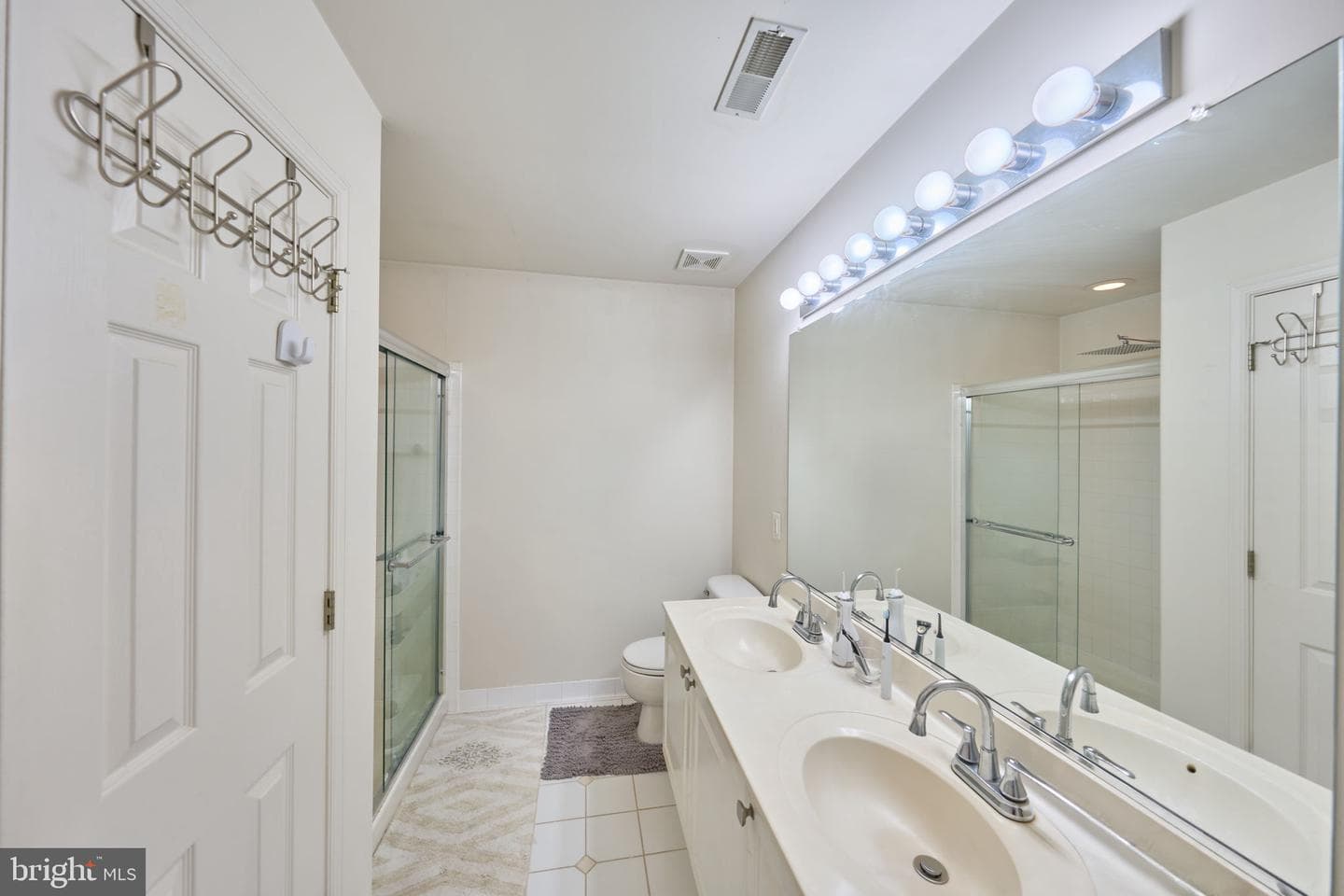 21095 Mossy Glen Terrace photo 5