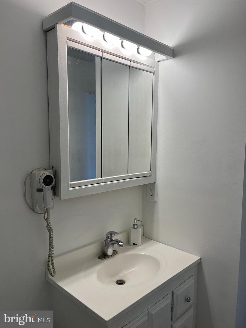 410 Hummer Court photo 18