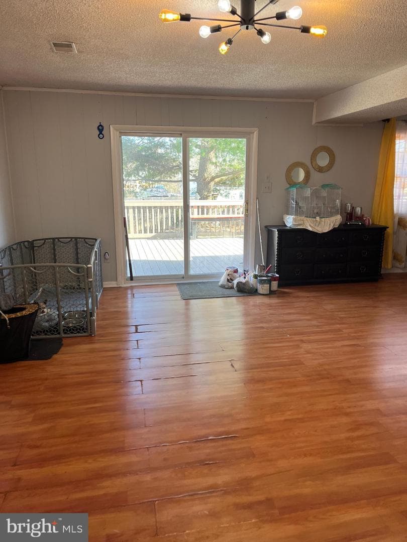 410 Hummer Court photo 37