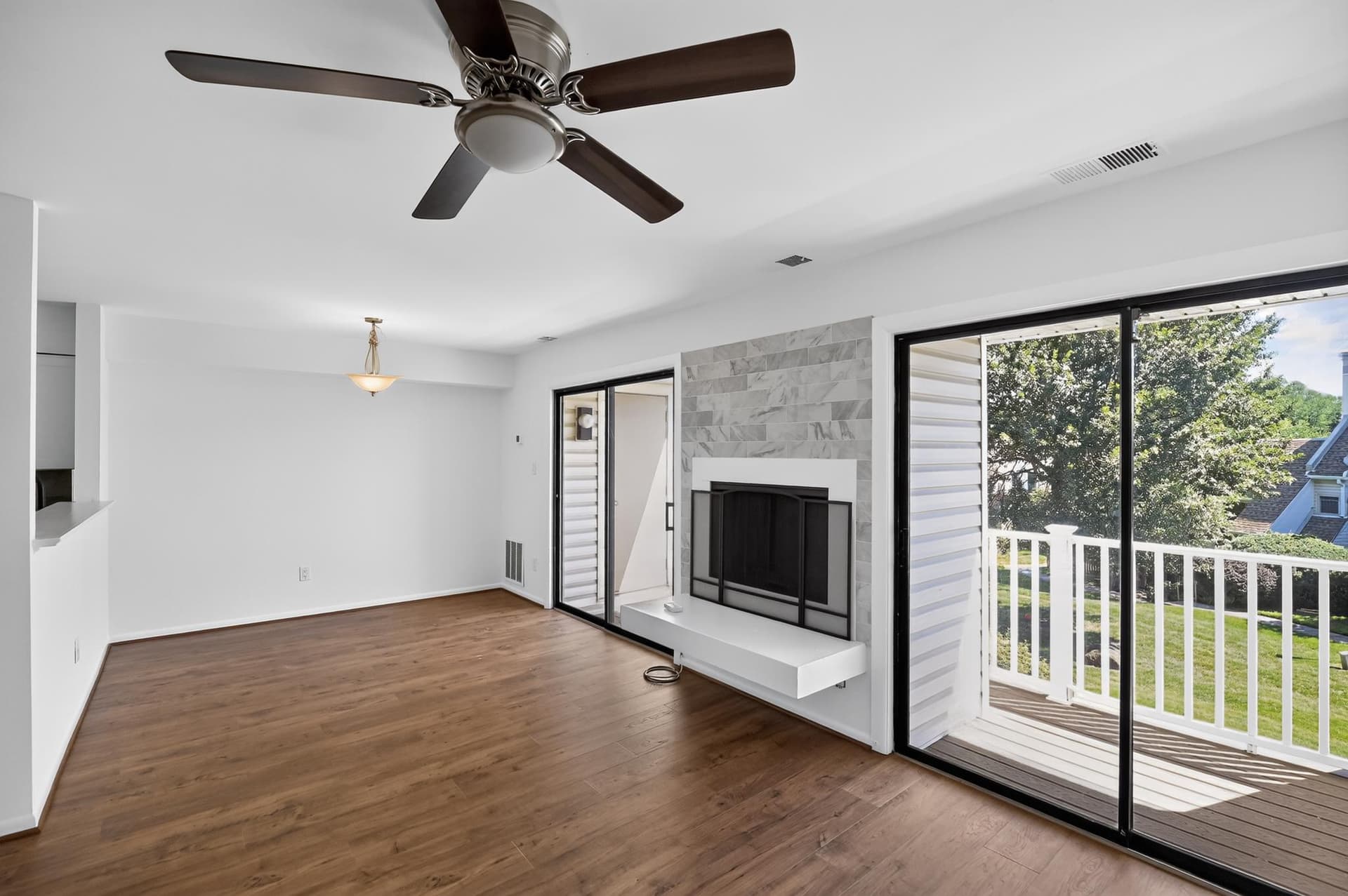 1056 Warwick, Sterling