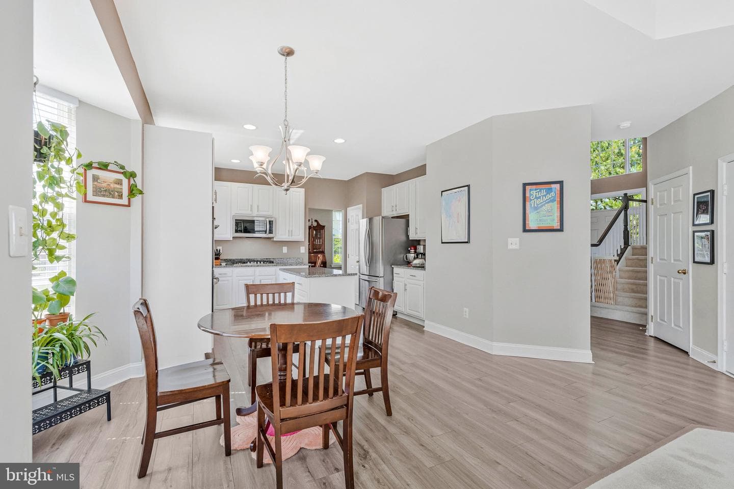 611 Curtin Place SE photo 28
