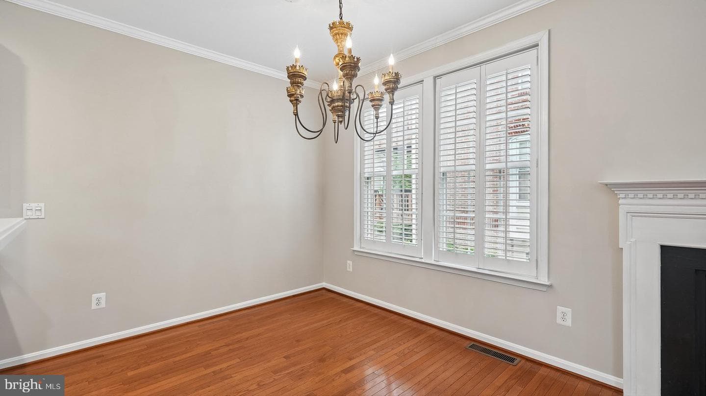 47761 Scotsborough Square photo 22