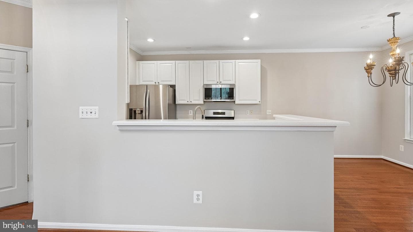 47761 Scotsborough Square photo 29