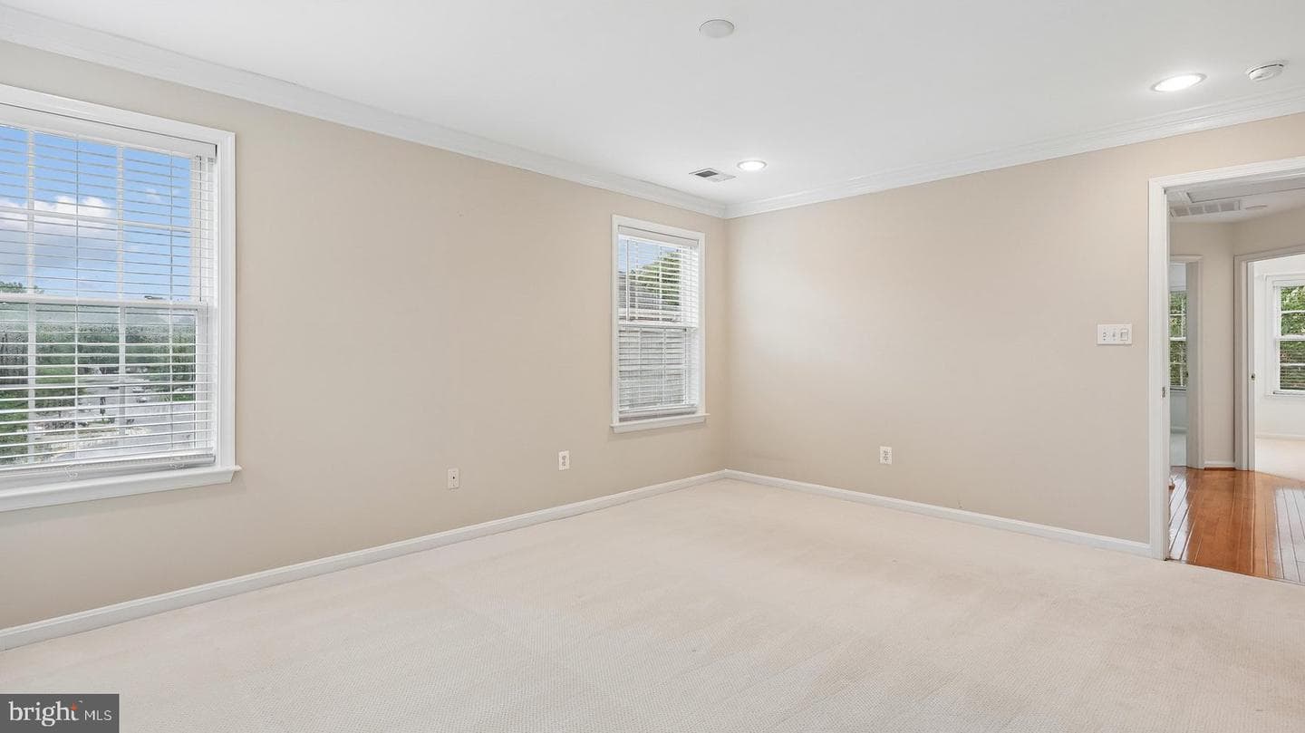 47761 Scotsborough Square photo 34