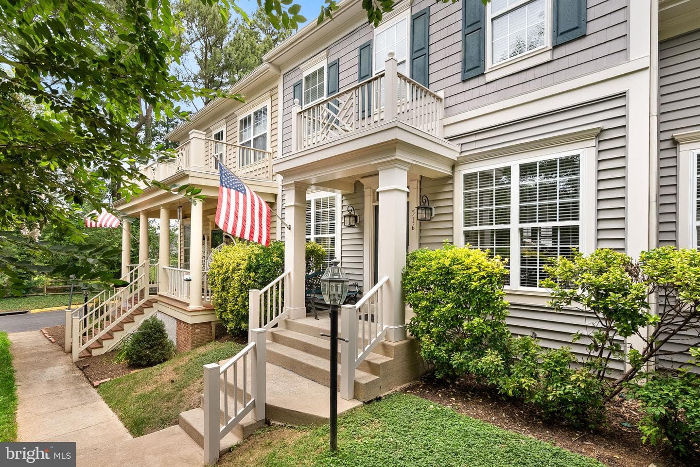 516 Gentlewood Square photo 2