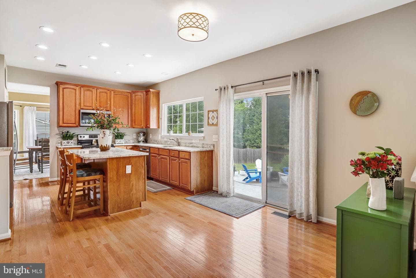 712 Sunflower Court photo 36