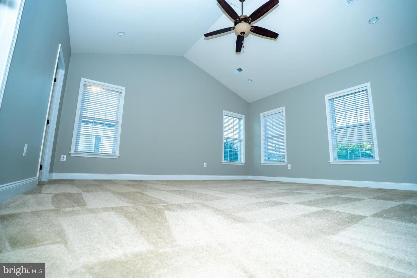 22535 Willington Square photo 31