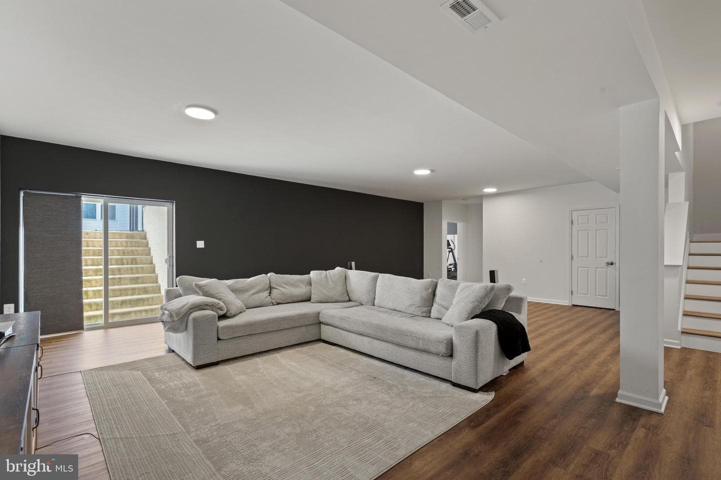 819 Banker Drive SW photo 44