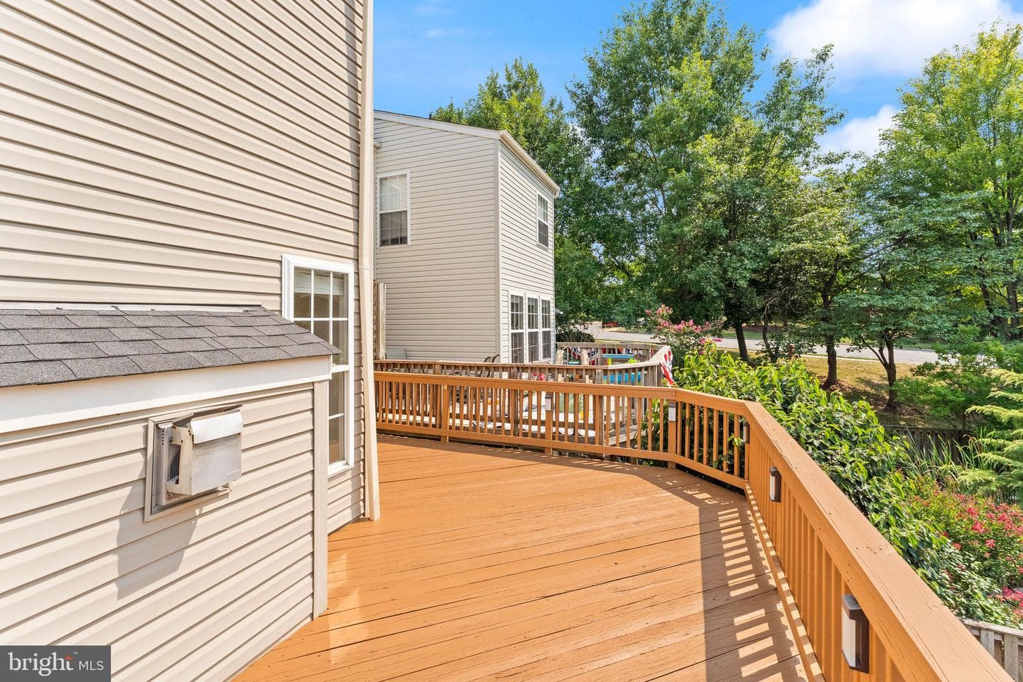 203 Shirley Square SE photo 30