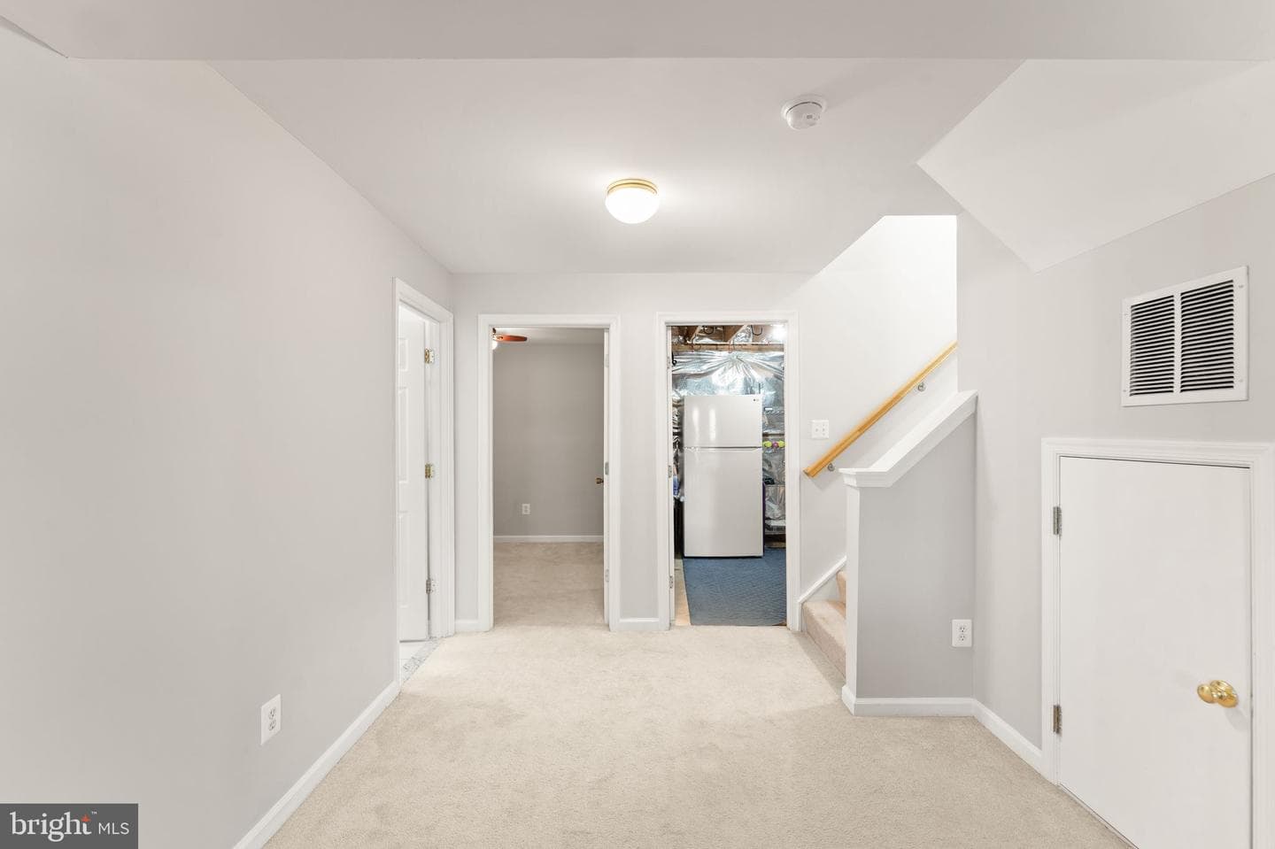 203 Shirley Square SE photo 48