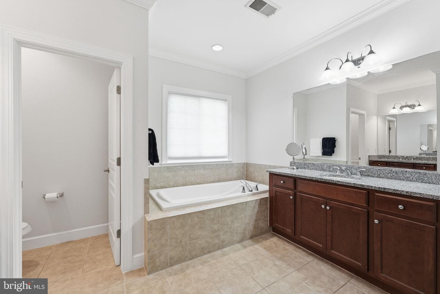 23054 Bronstein Lane photo 9
