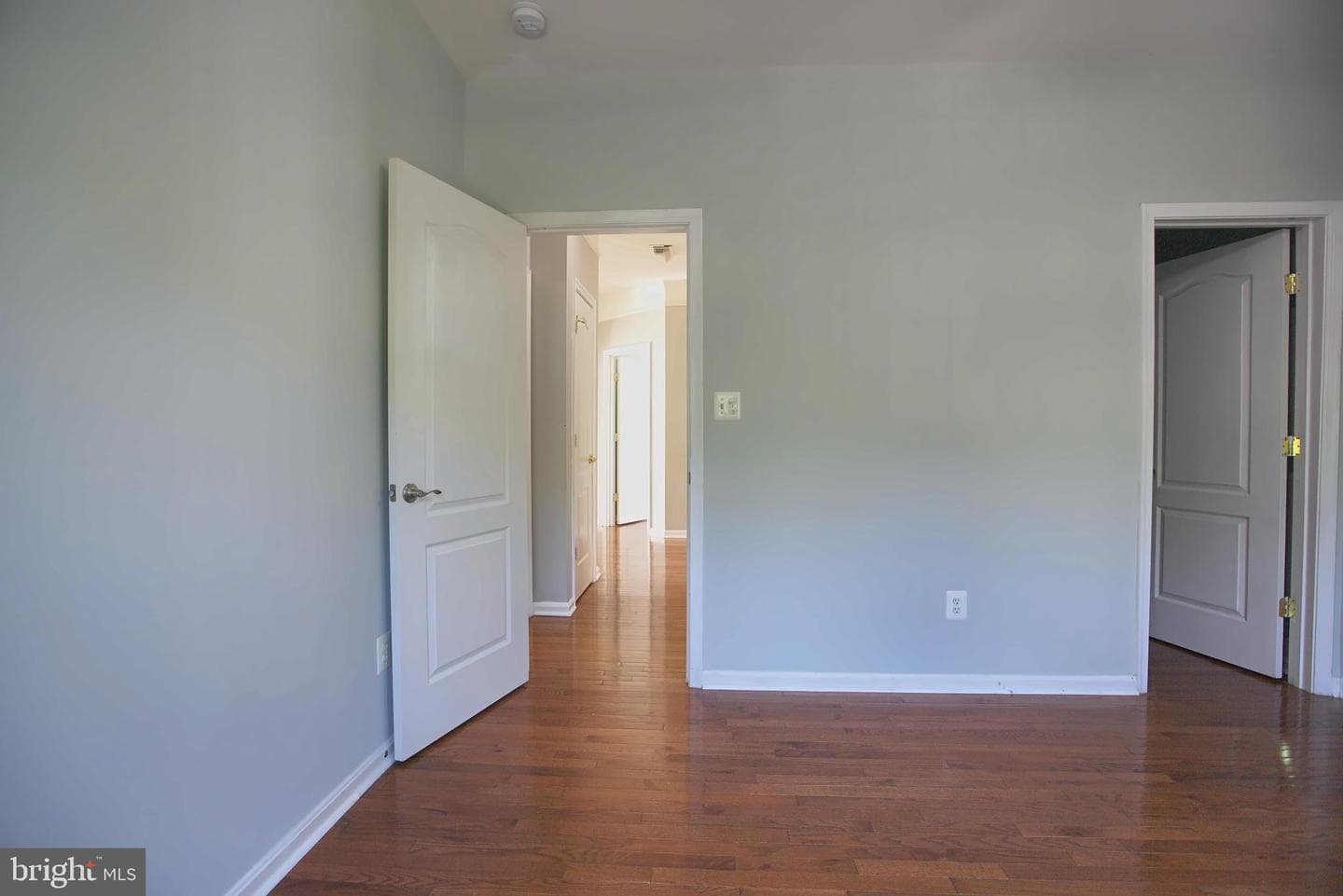 43314 Fullerton Street photo 35