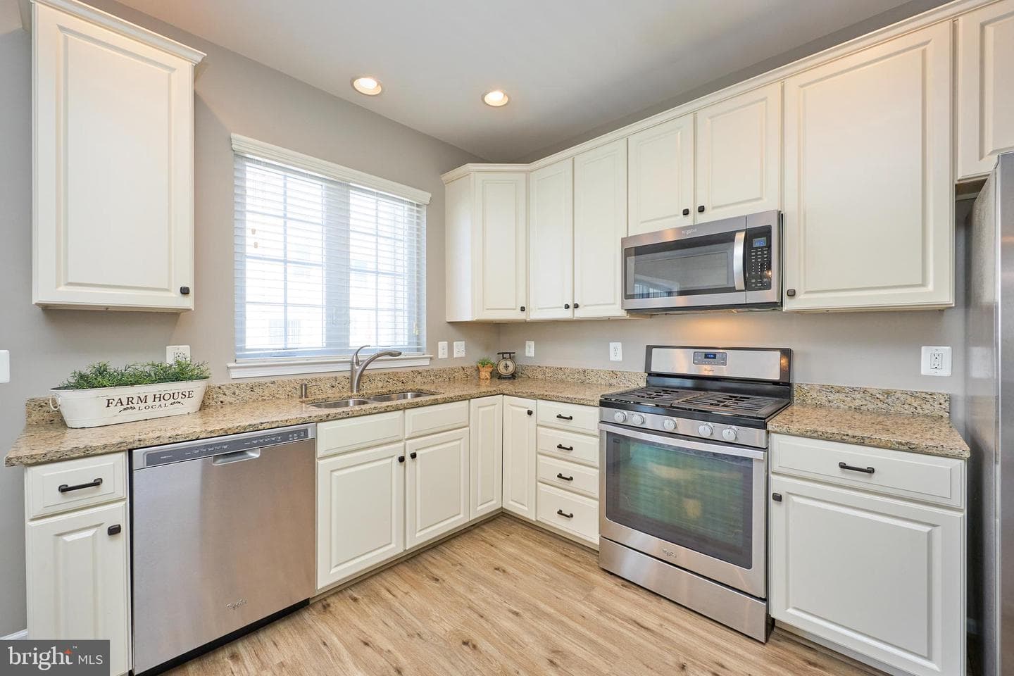 42820 Pamplin Terrace photo 9