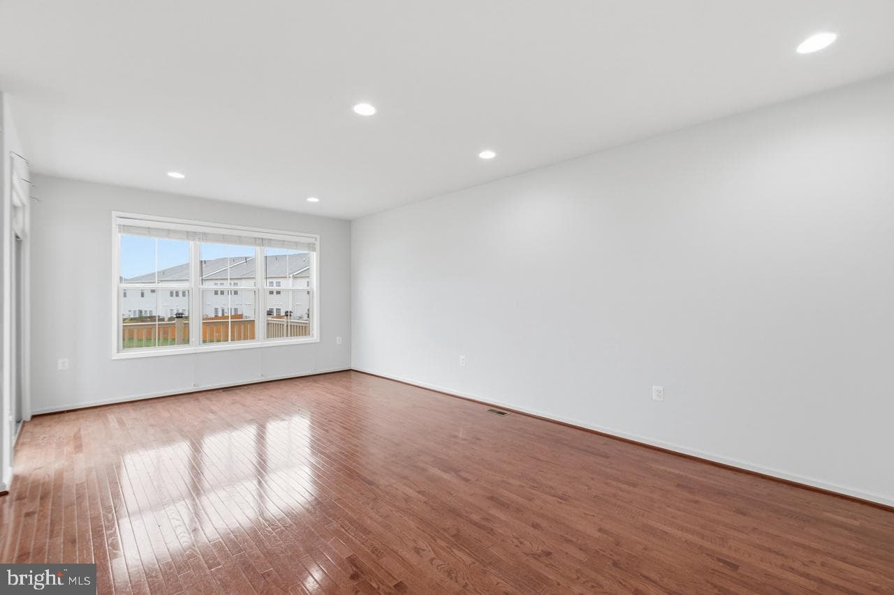 42567 Dreamweaver Drive photo 16