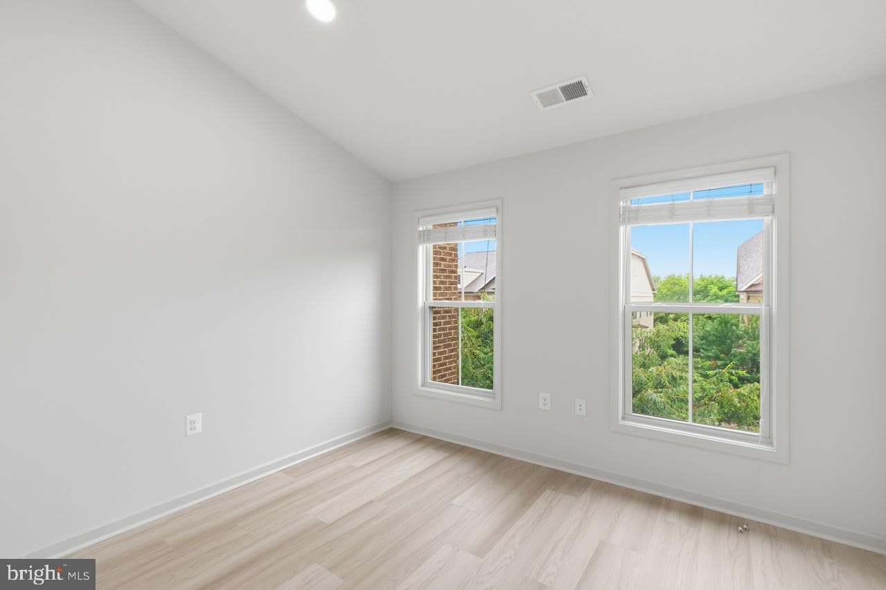 42567 Dreamweaver Drive photo 31