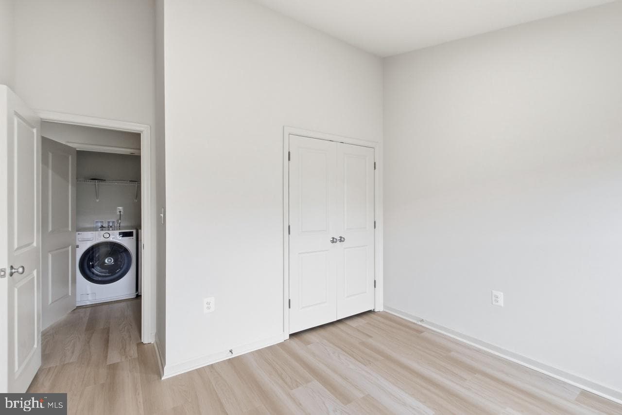 42567 Dreamweaver Drive photo 32
