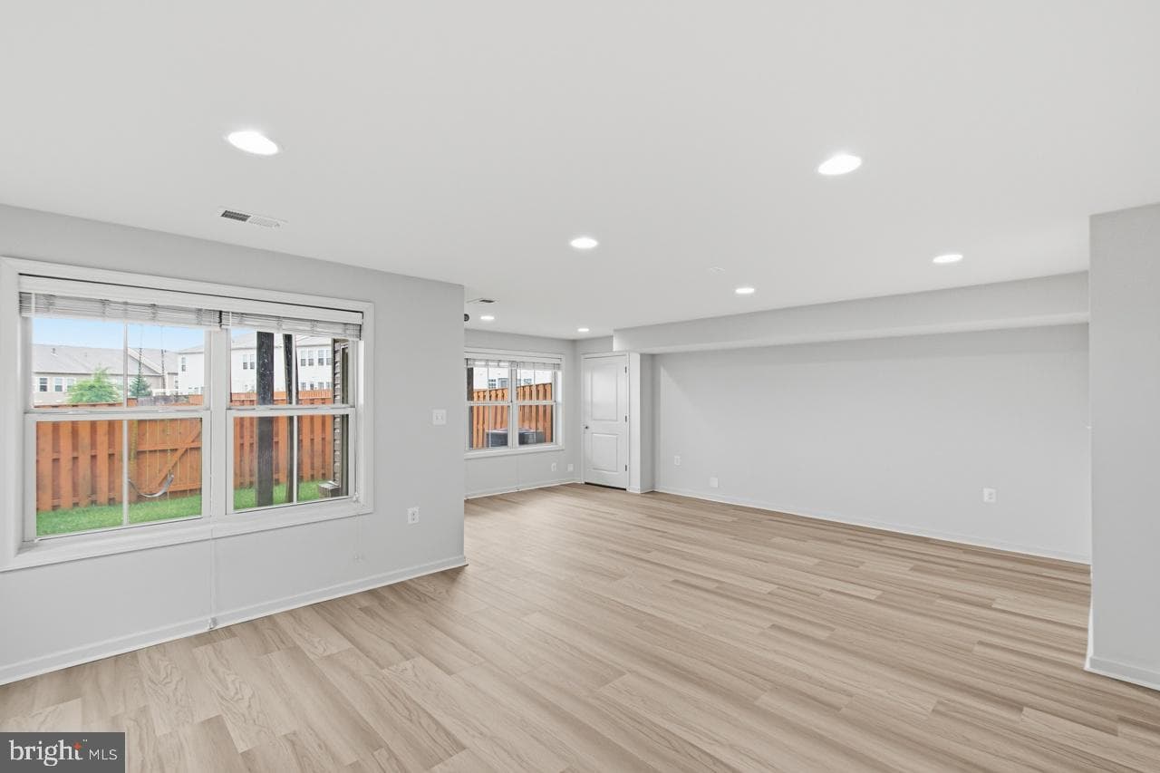 42567 Dreamweaver Drive photo 44