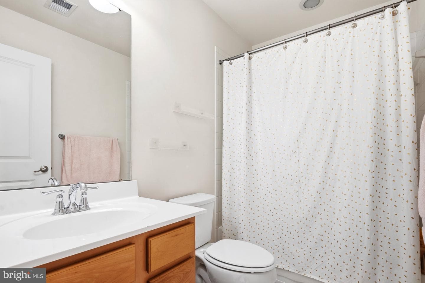 41768 Mcmonagle Square photo 18
