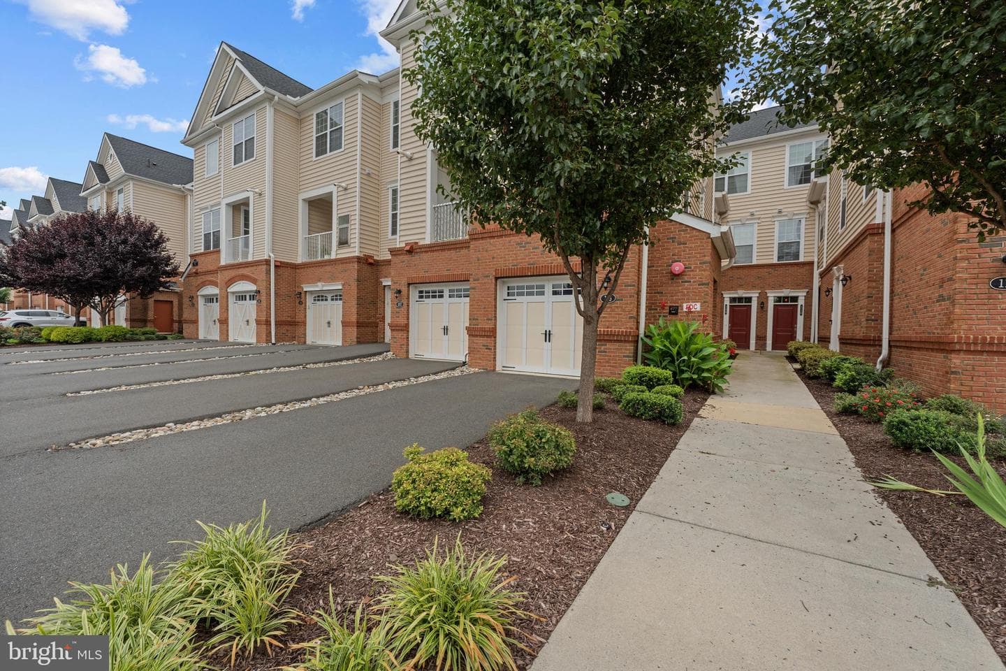 23235 Milltown Knoll Square #107 photo 4