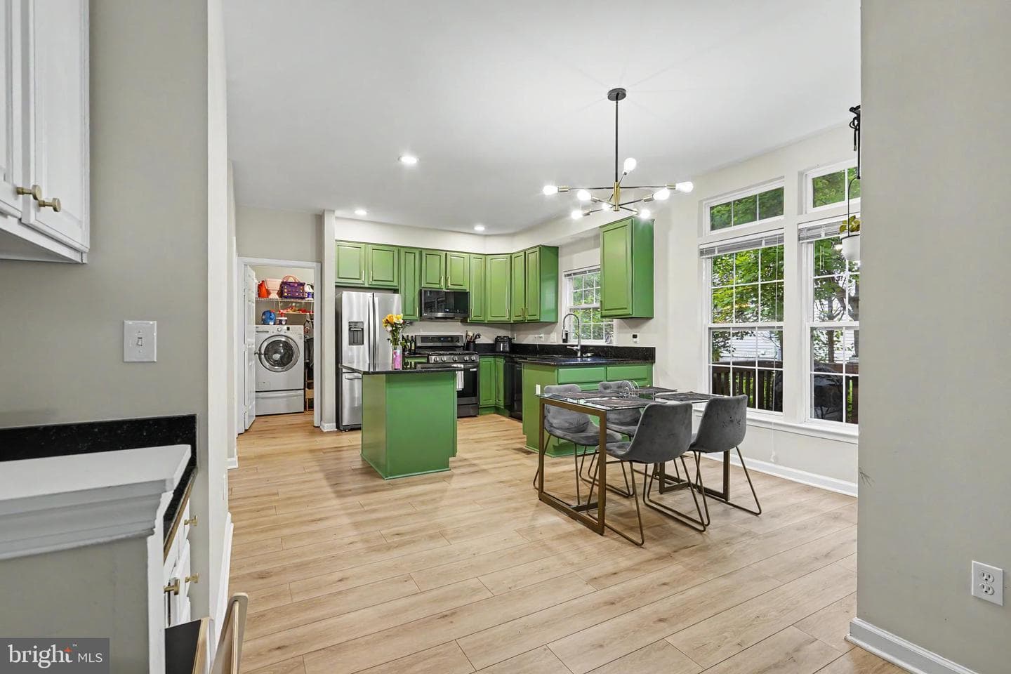 201 Jennings Court SE photo 28