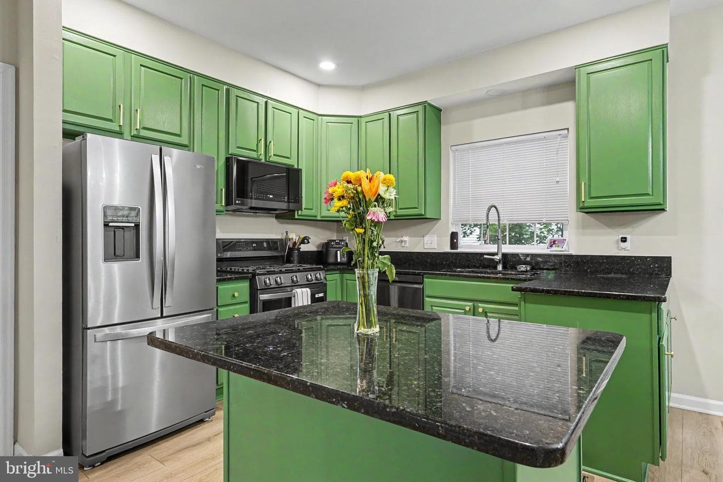 201 Jennings Court SE photo 6