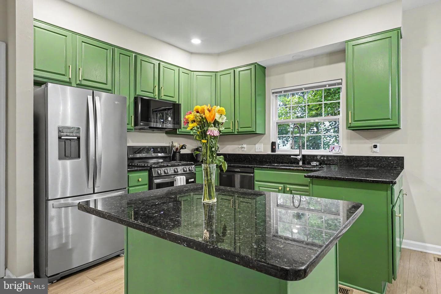 201 Jennings Court SE photo 8