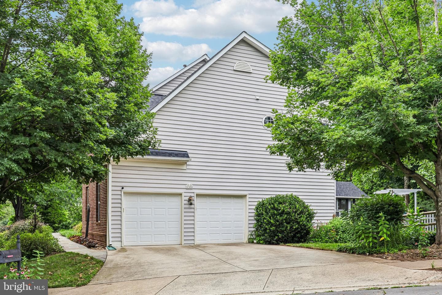 47404 Middle Bluff Place photo 10